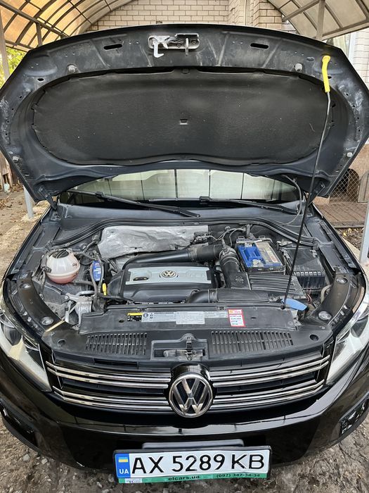 Продам авто Volkswagen Tiguan