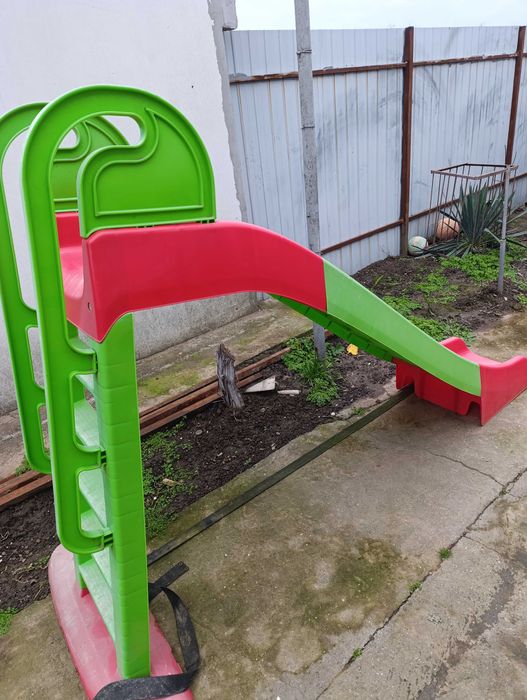 Продам горку детскую