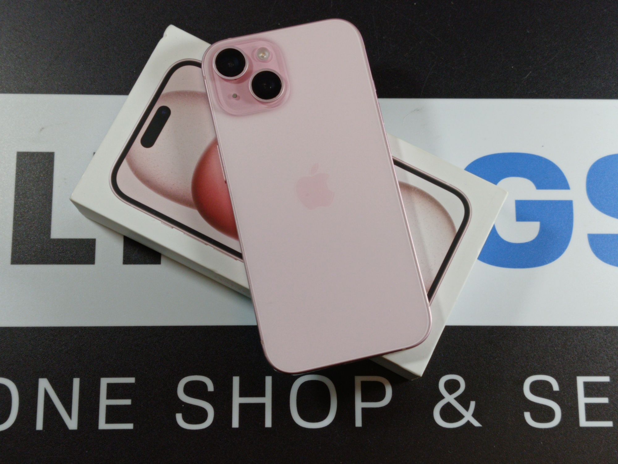 Sklep ładny Apple iPhone 15 256gb pink bateria 100% gwar prod