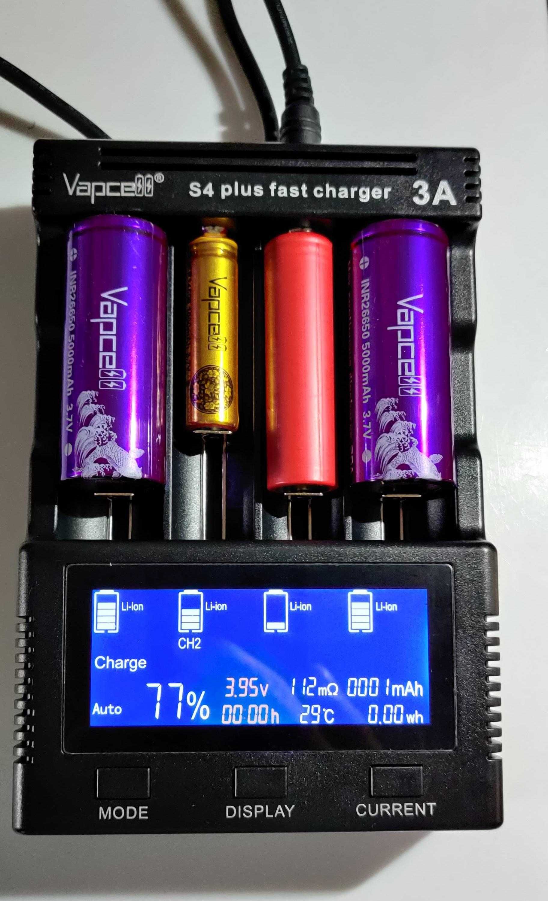 Зарядний пристрій Vapcell S4 Plus v.2 з блоком живлення 12V 5A