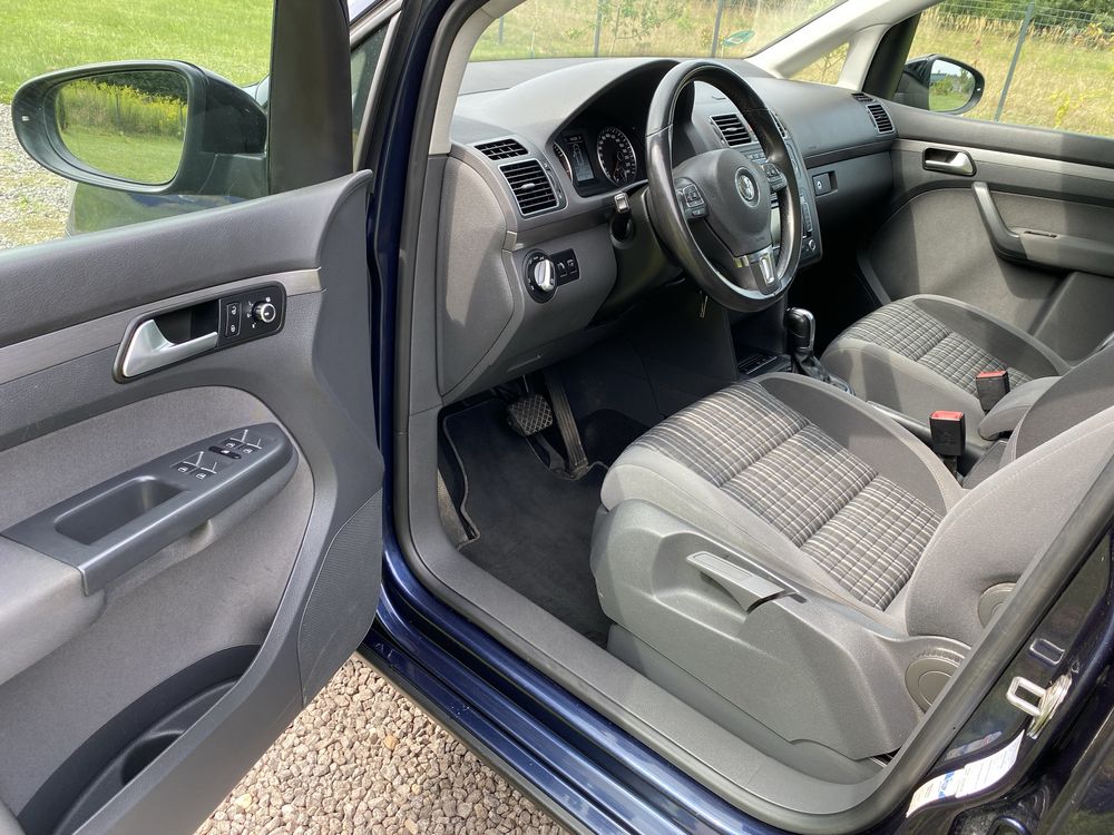 Vw Touran Cross 7 osobowy dsg ledy navi alufelgi panorama