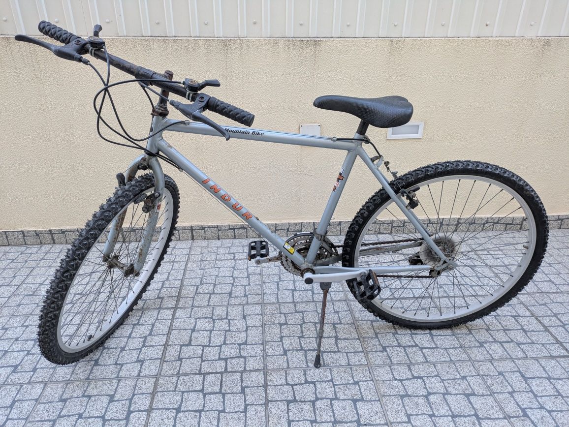 2 Bicicletas com mudanças
