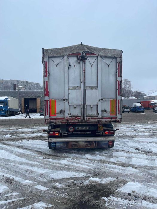 самосвал напівпричіп