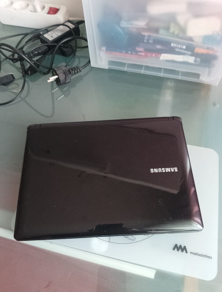 Vendo computador portátil Samsung