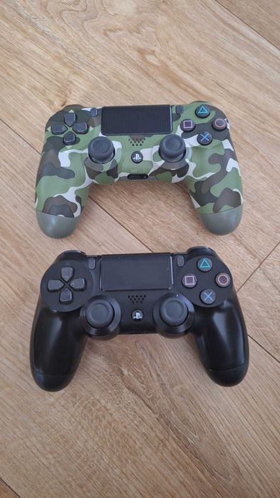 Playstation 4 PS4 1TB + 2 pady