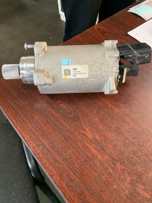 Електродвигун рульової рейки КІА EV 6 light,( повний привід)