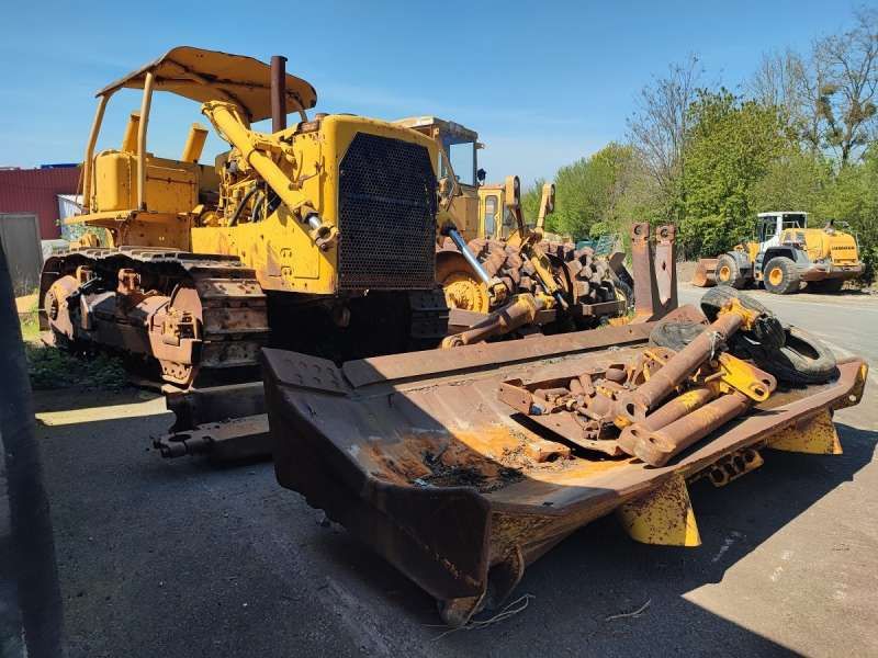 Bulldozer CATERPILLAR D8K + Porte Engins