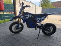 Cross elektryczny Motor akumulatorowy - HECHT 59100 BLUE 8-13 lat