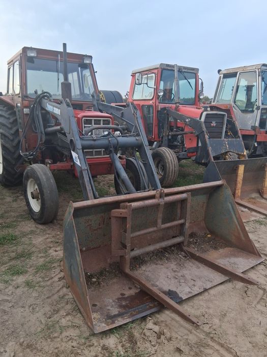 Ładny ciagnik International (Case)674 Tur quicke