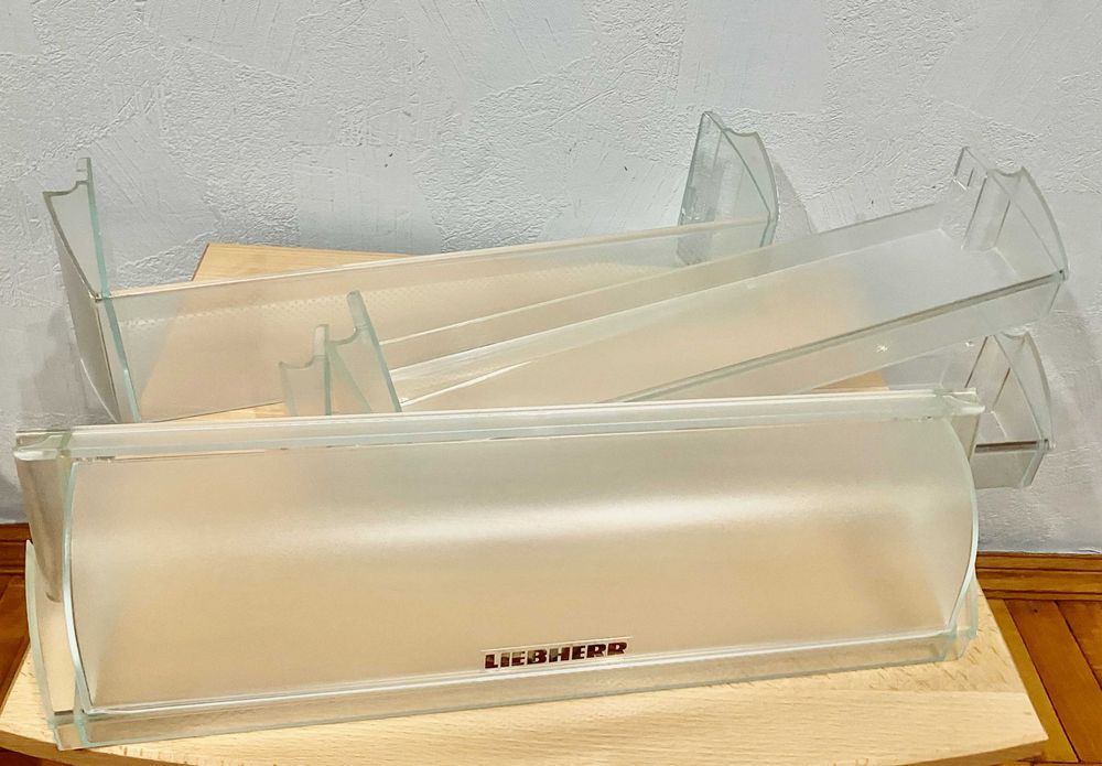 Ящики/полиці холодильника Liebherr CUP30110