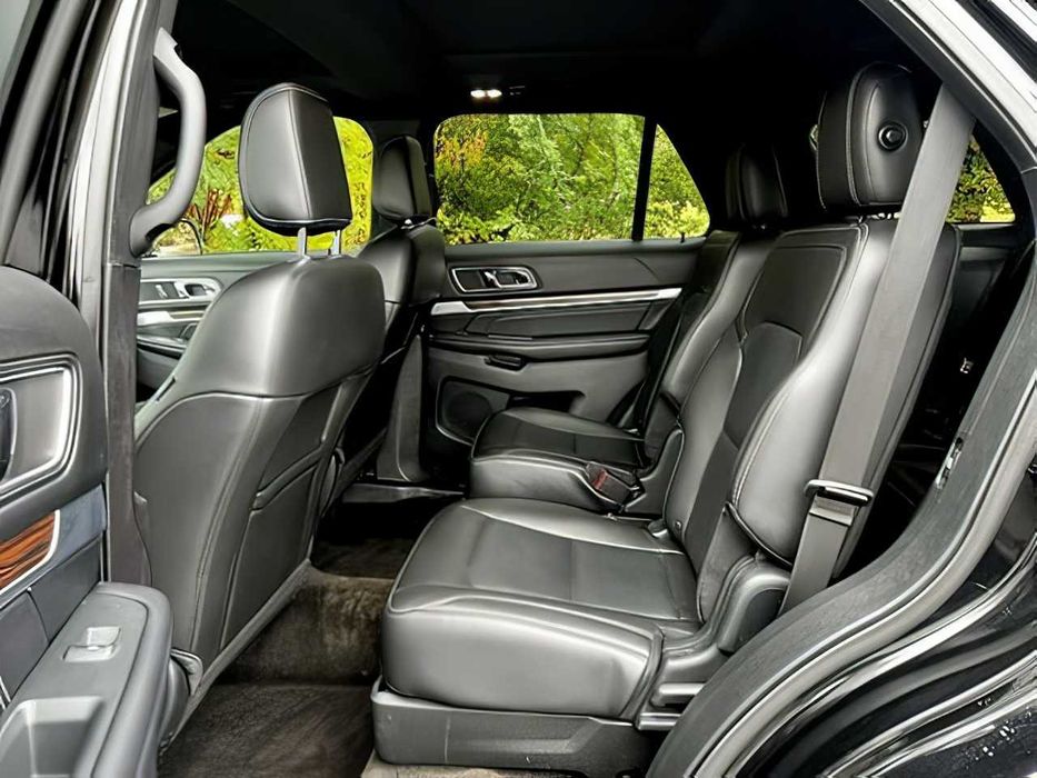 Ford Explorer      2018