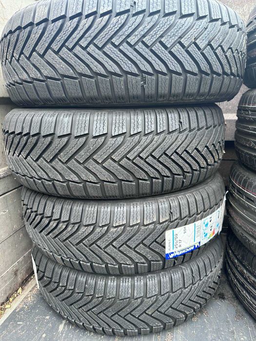 Michelin Alpin 6 205/60 R17 93H