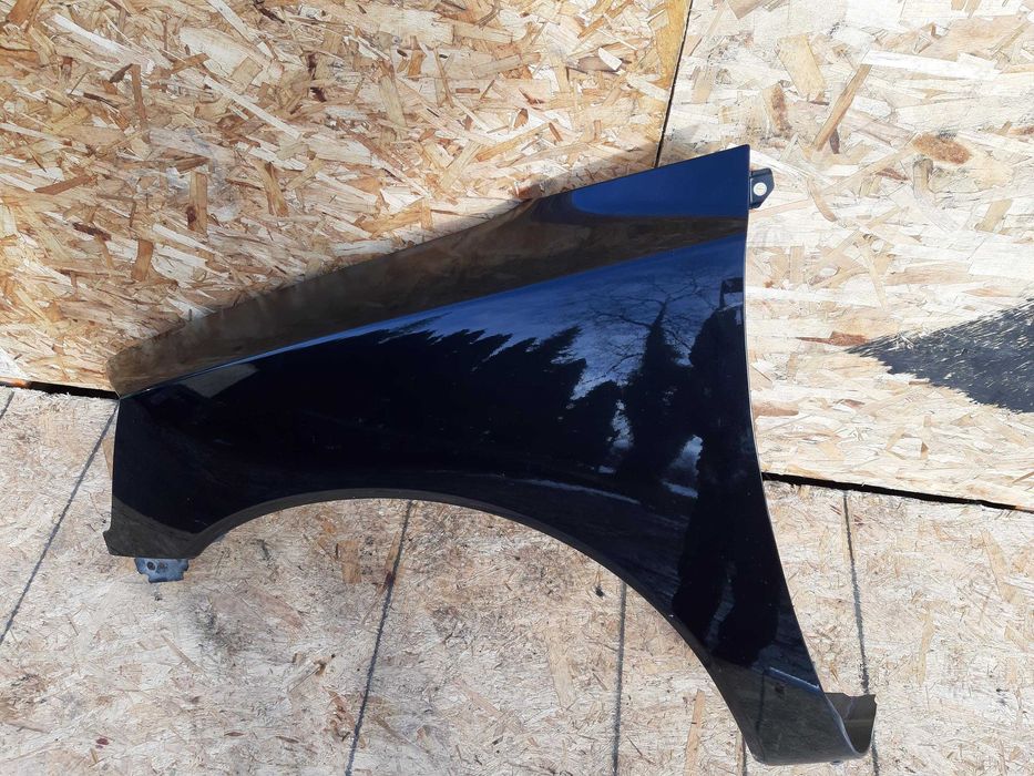 Błotnik Nissan Titan oryginał 04-15r