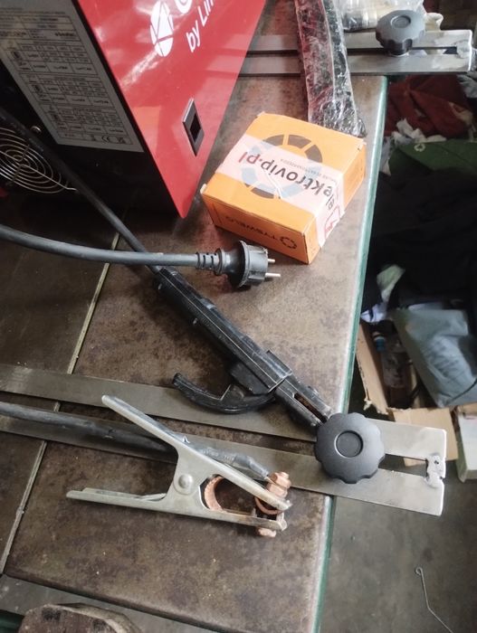 Spawarka migomat pólautomat spawalniczy synergia Bester Mig 200-s