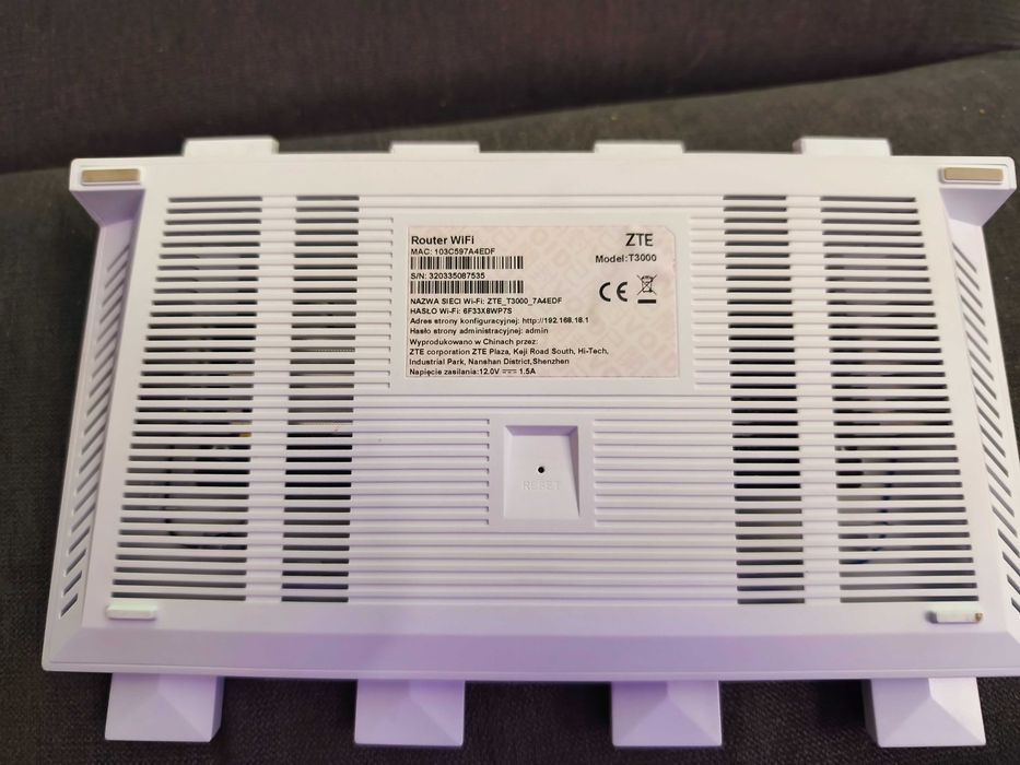 Router ZTE MC889
