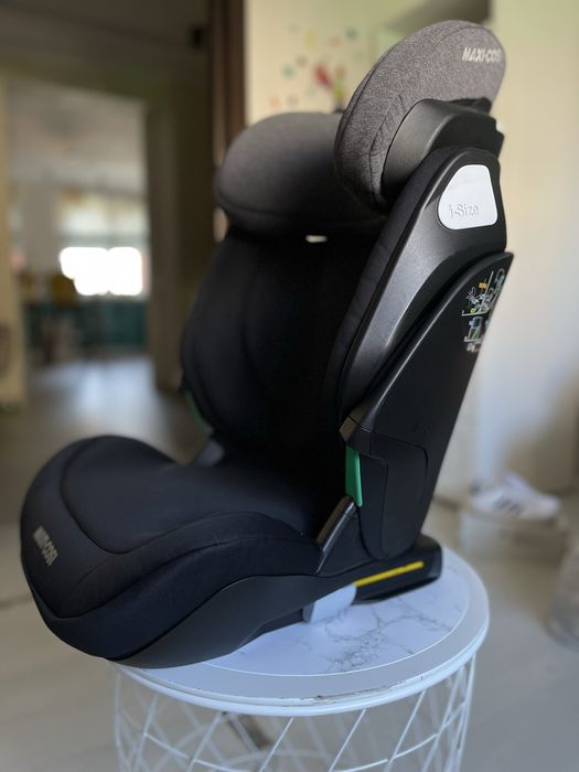 Автокрісло maxi-cosi i-size від 3 до 12 років
