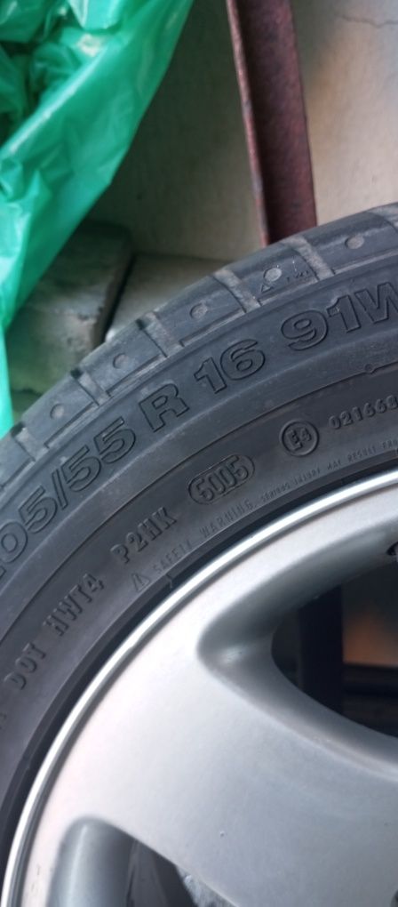 Sprzedam felgi z oponami 16cale, letnie w bardzo dobrym stanie