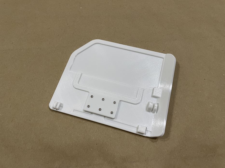 Люк бака на VW T4 пластик, люк бака на Фольксваген Т4