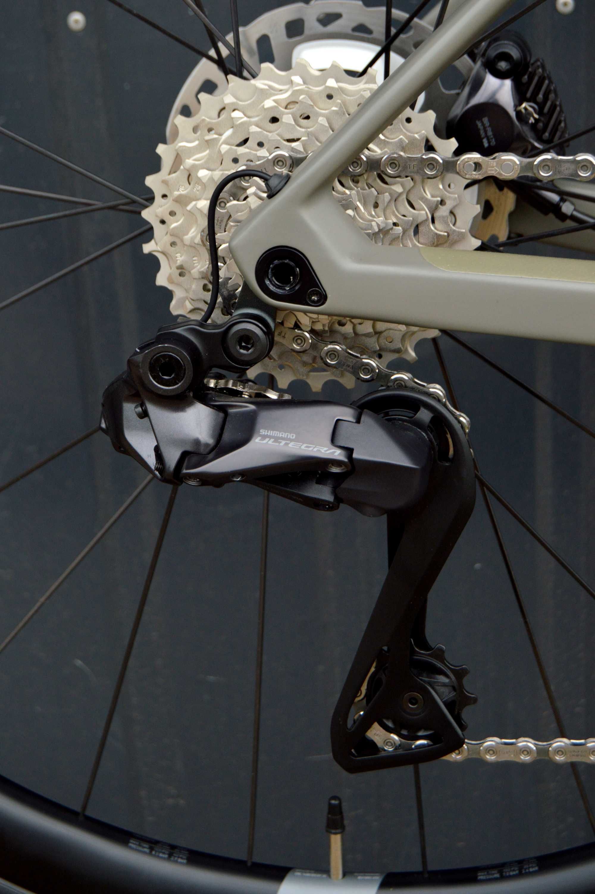 FVat23% Przebieg 10km BMC ROADMACHINE Carbon Ultegra Di2 DT Swiss 56