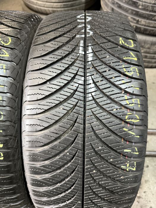 Opony wielosezonowe 215/50/17 Goodyear 2szt 7,2mm