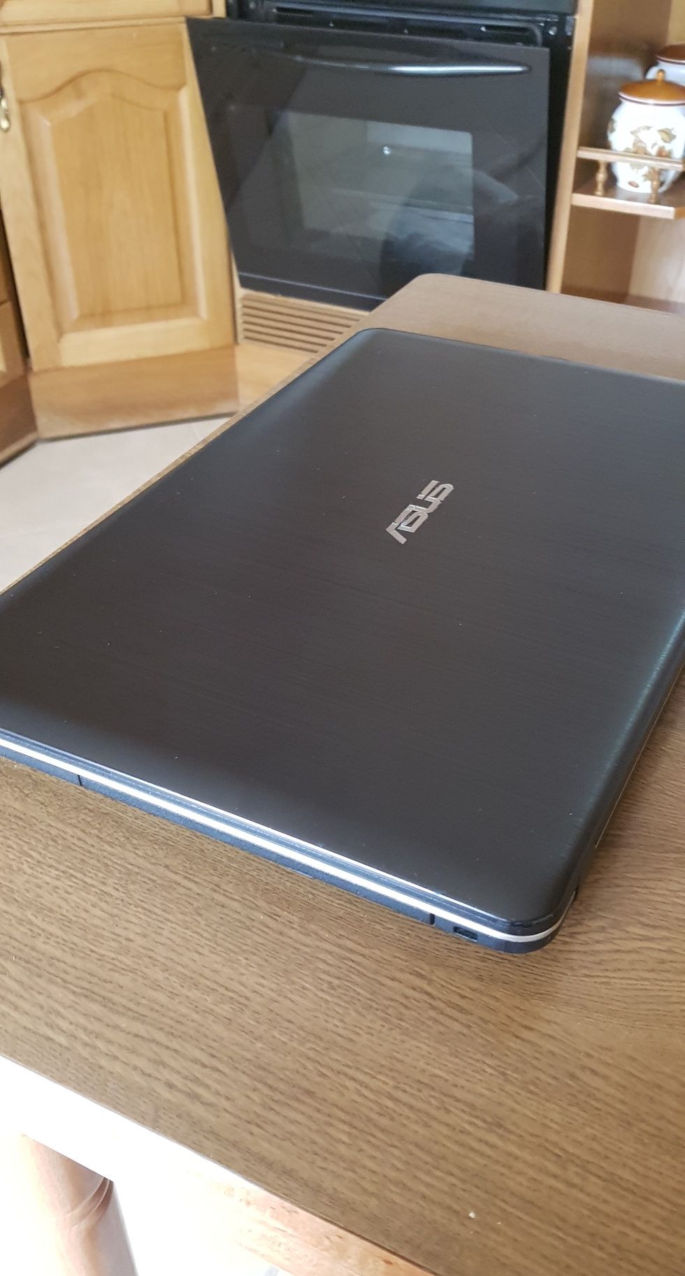 Portátil ASUS A540L