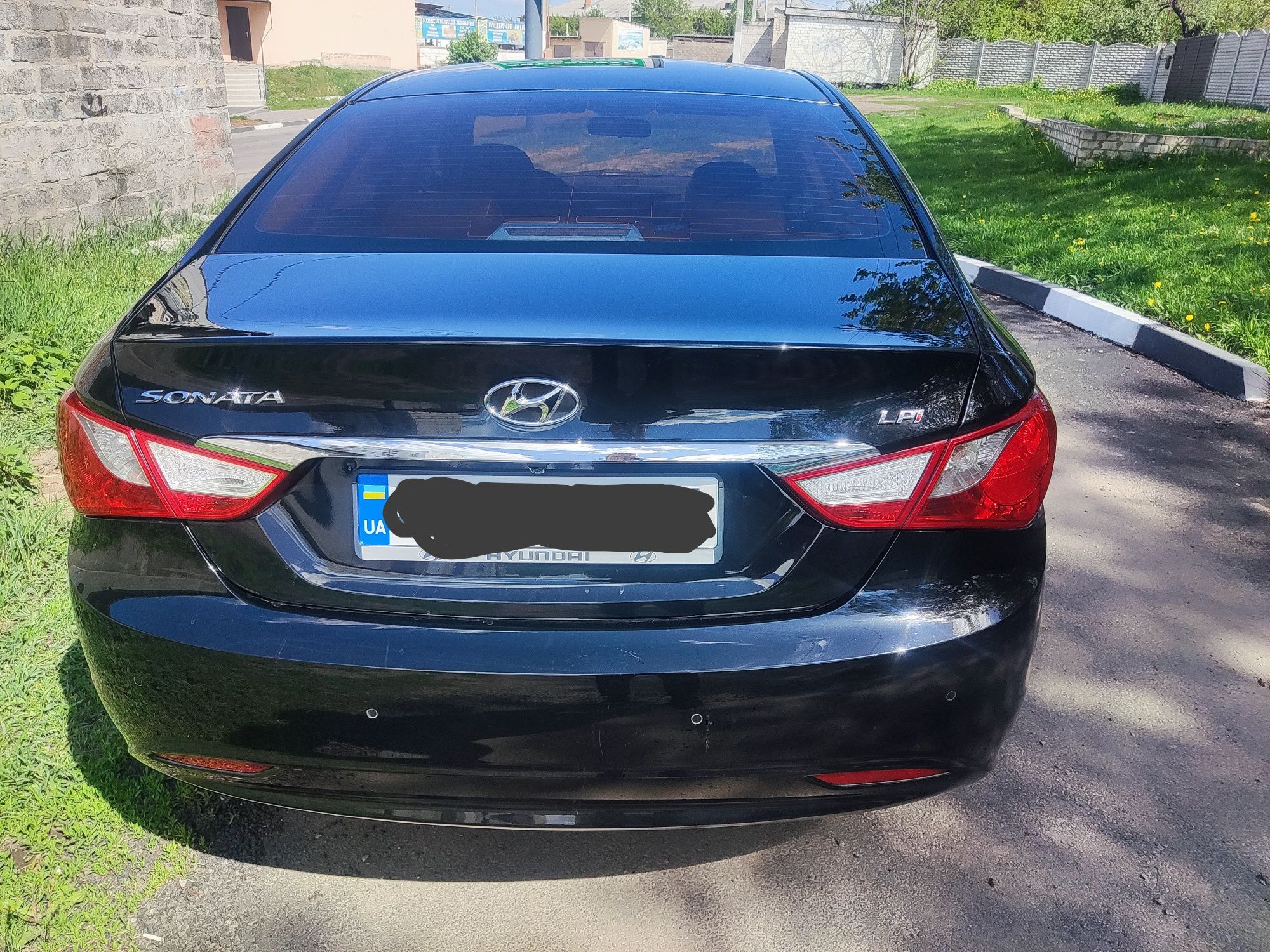 Hyundai Sonata  YF