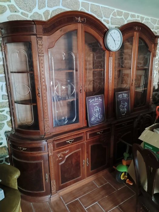 Móvel sala antigo bom para restaurar em bom estado