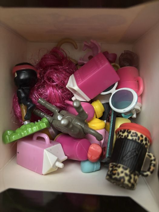 Віддам безкоштовно б/у іграшки