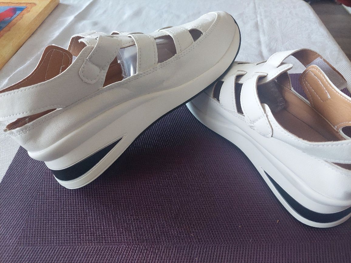 Nowe białe sandały r42,wkładka26,5cm,na szersze stopy, lekkie, wygodne