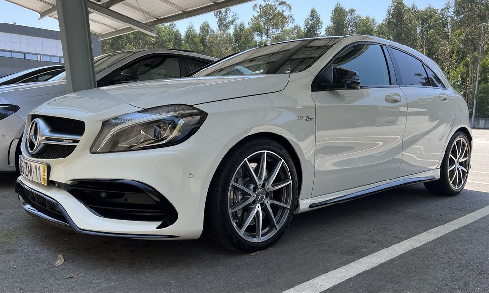 Mercedes A45 AMG