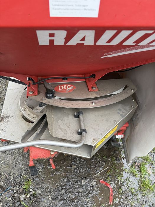 RAUCH AXERA-M 2500kg Rozsiewacz nawozów