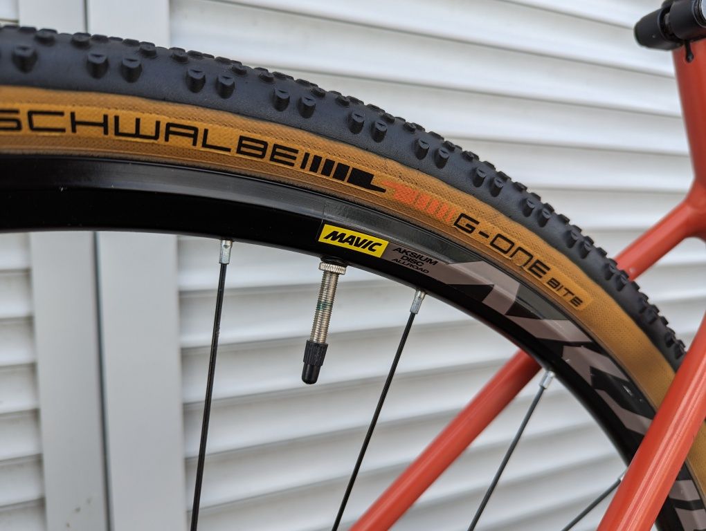 Гревел SPECIALIZED DIVERGE E5 ELITE 2022 (Mavic, Schwalbe, на осях)