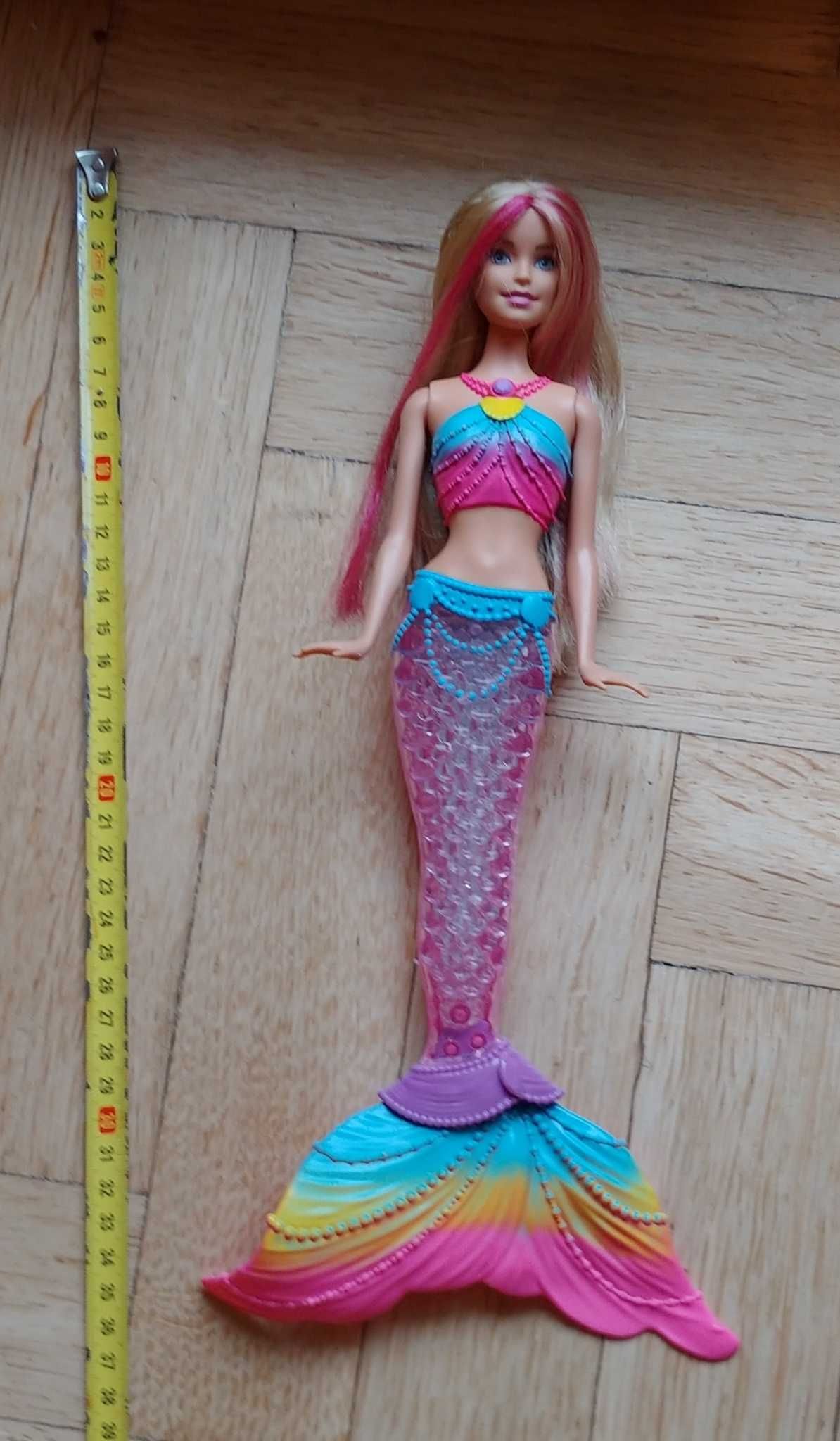 Barbie syrenka tęczowa świecący ogon Mattel