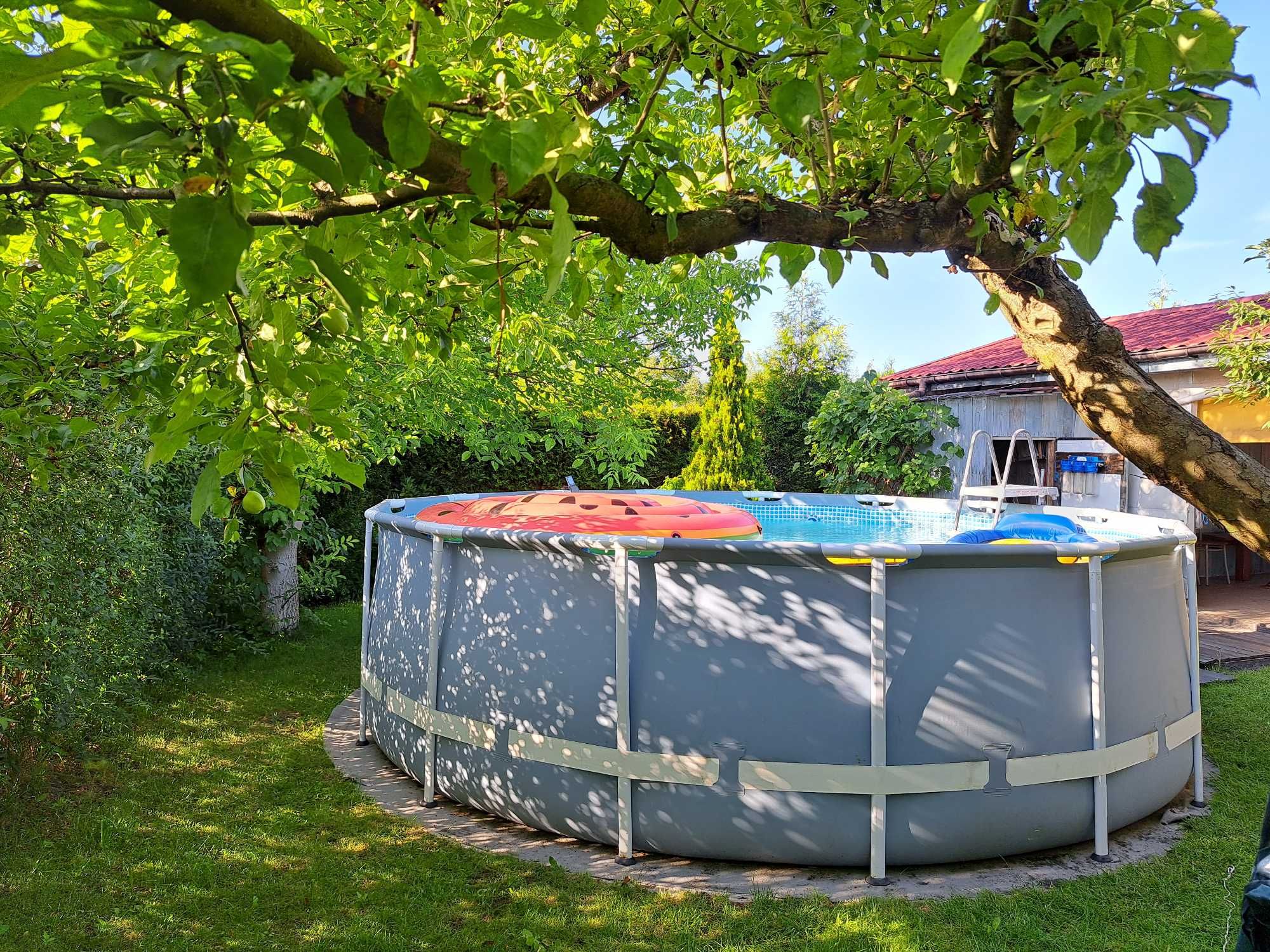 Działka ROD - altana basen grill wędzarnia szklarnia prąd woda