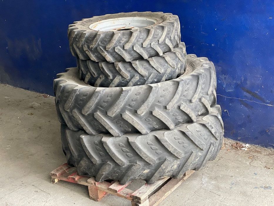 BKT 210/95 R18 // BKT 320 / 85 R28