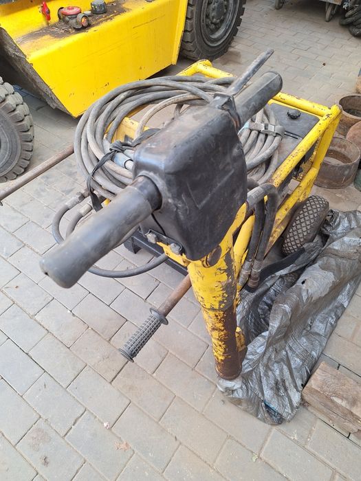 Młot hydrauliczny do kucia agregat hydrauliczny