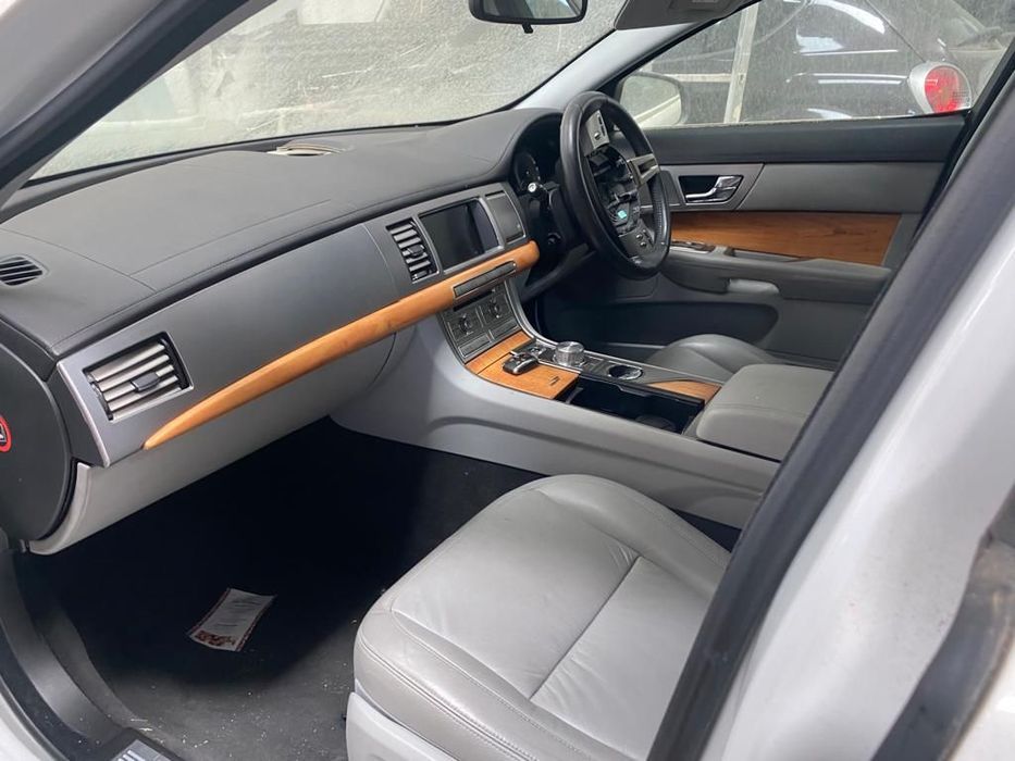 Jaguar XF V6  Para Peças