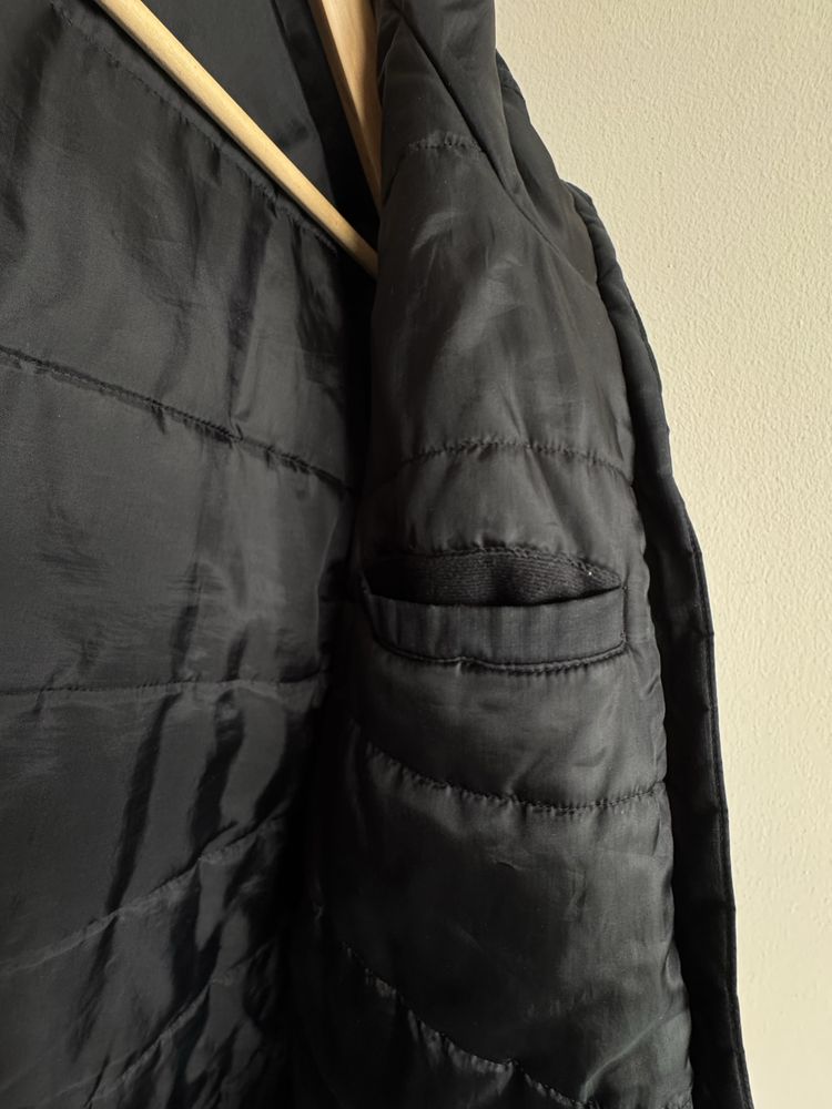 Casaco preto Adidas com capuz