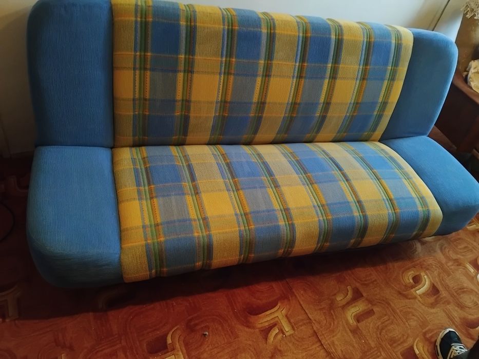 Kanapa. Wersalka rozkładana. Możliwy transport.