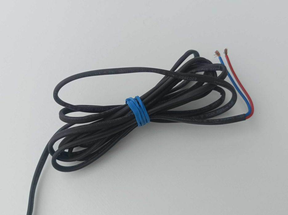 Supernova E3 Tail Light 2 – tylna lampka na dynamo, 50 mm do bagażnika