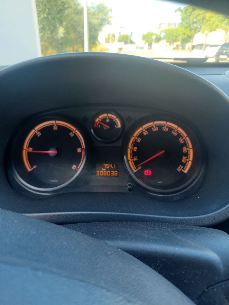 Opel corsa D comercial 1.3 CDTI