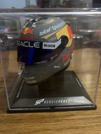 Mini kask F1 1:4 Sergio Perez Red Bull Racing Brazil GP 2022
