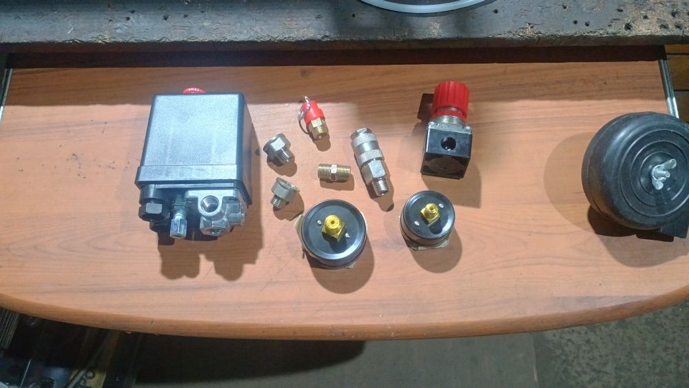 Обратний клапан на компресора