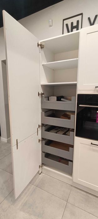 Salon Meblowy Wyprzedaż Ekspozycji Biała Kuchnia
