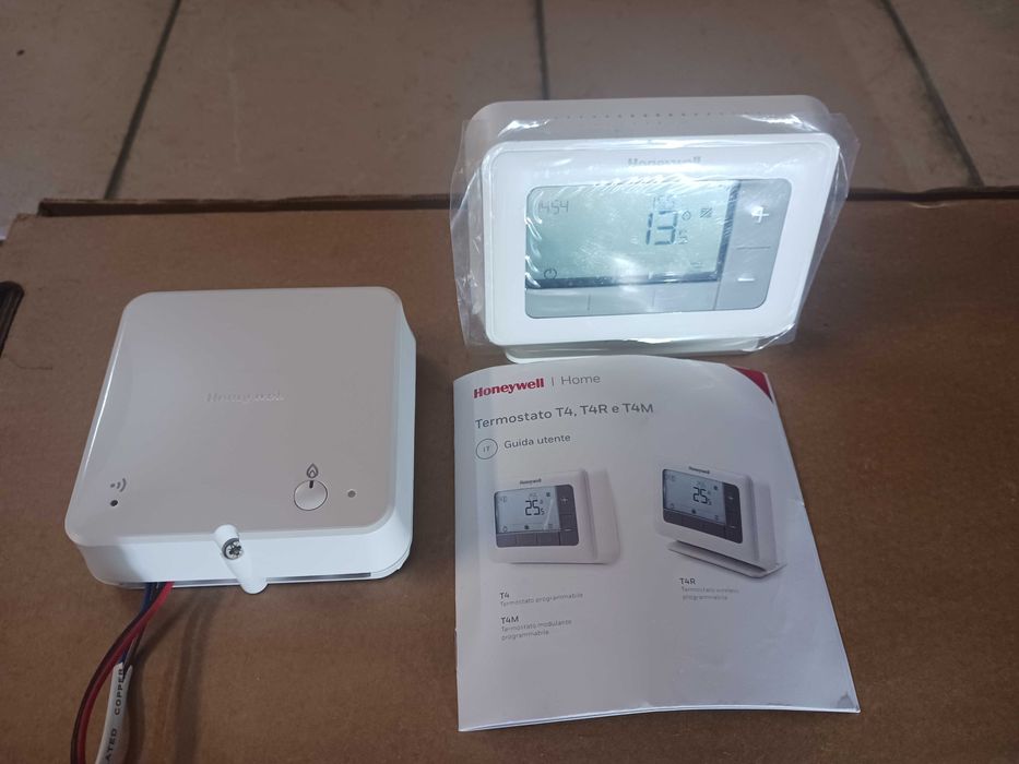 Termostato sem fios Honeywell T4R como novo.