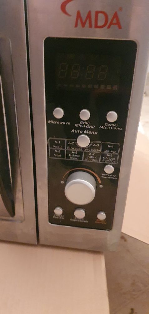 Mikrofalówka z grillem MDA