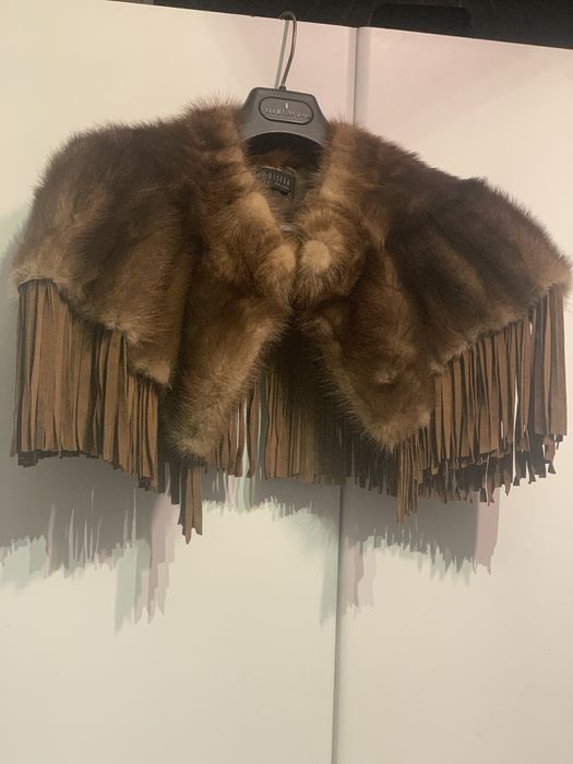 Estola em pele verdadeira