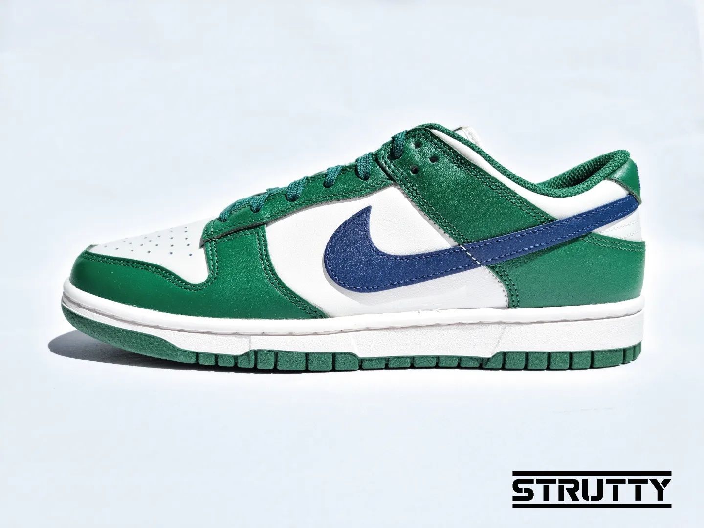 Nike Dunk Low Gorge Green