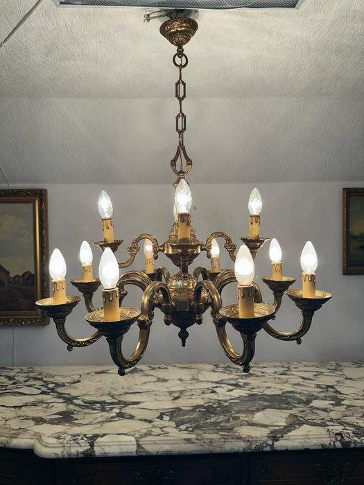 Масивна бронзова люстра на 12 ламп 7461