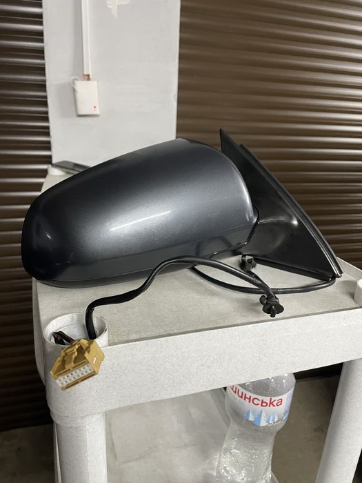 Дзеркало праве AUDI A4 B6/B7 в кольорі LX7Z